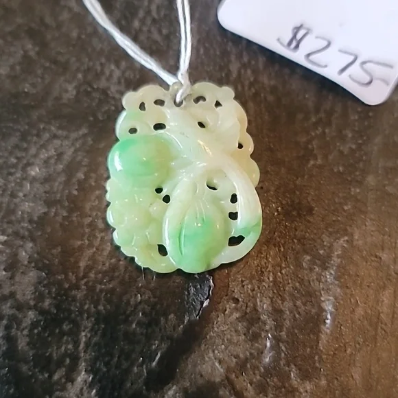 Green Jadeite 2 Sided Pendant - Picture 2 of 3